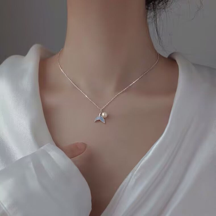 Necklace Fishtail Pearlss Design