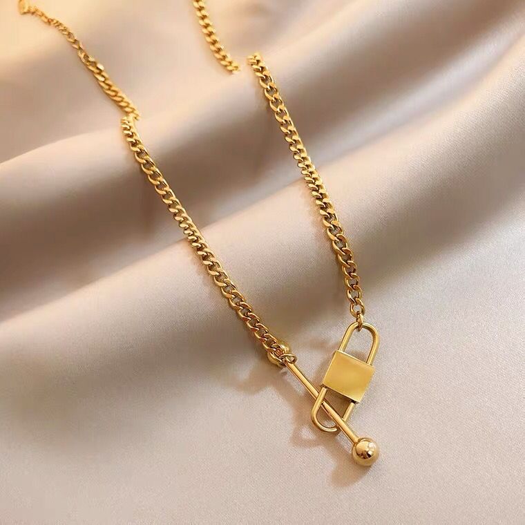 Necklace Lock Buckle Design