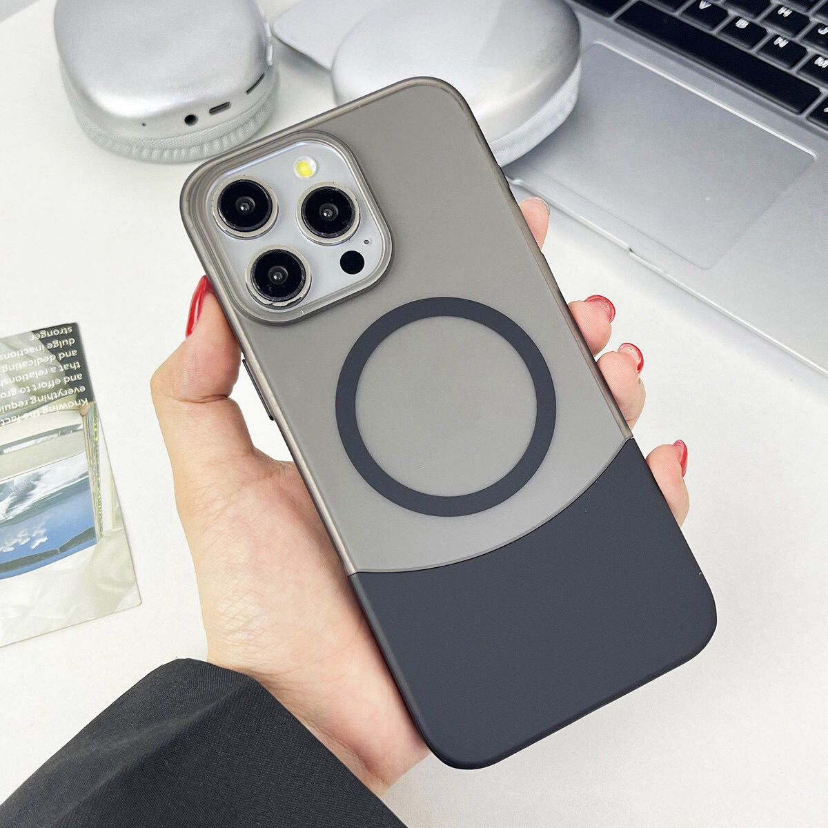 iPhone Case Removable Splicing Design
