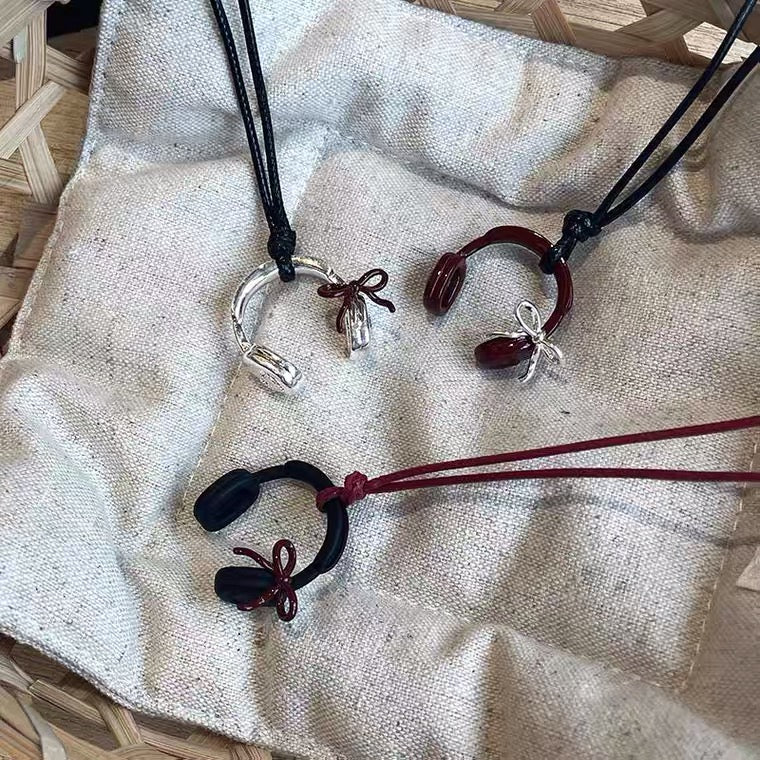 Necklace Personalized Headphone Design