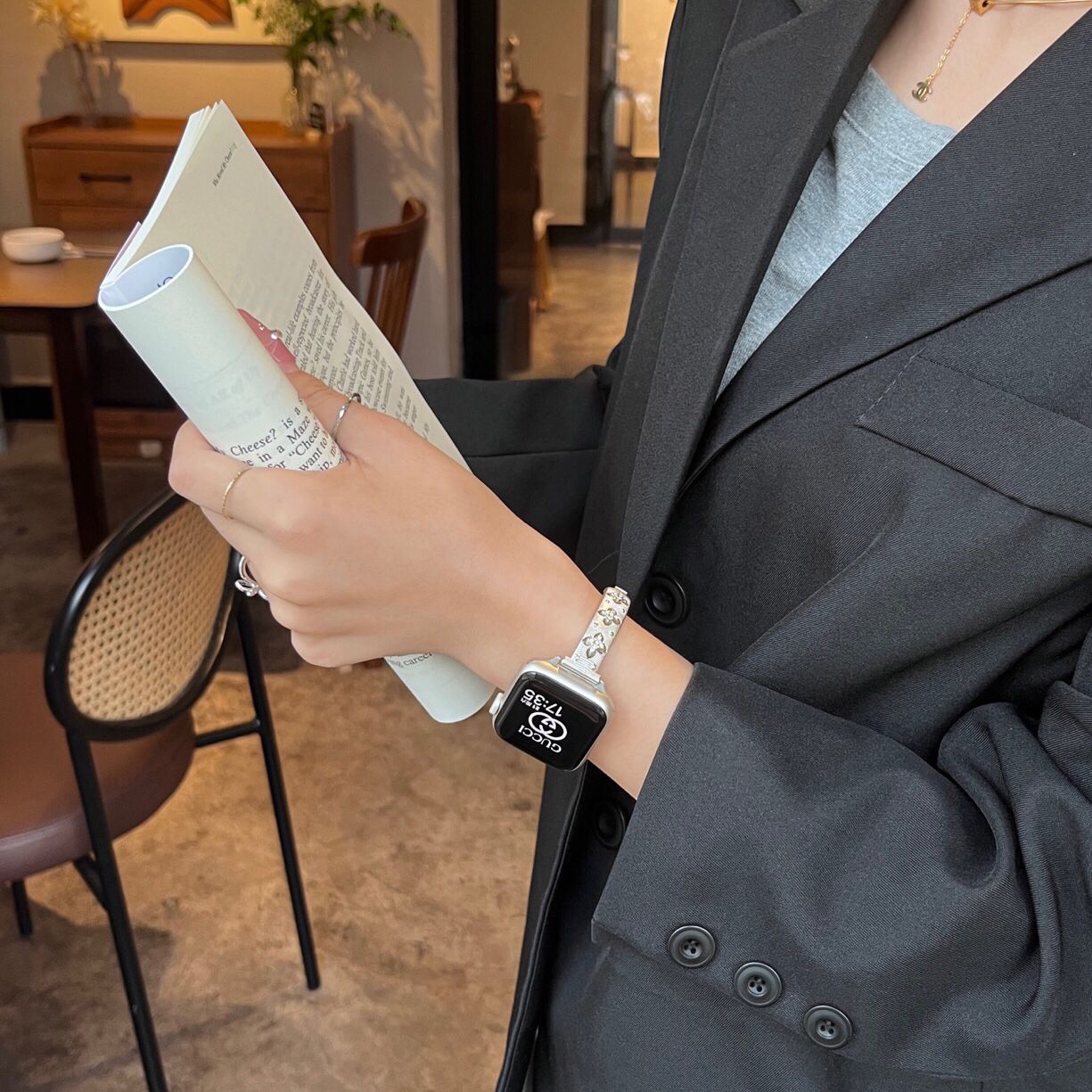 Apple Watch Band Hollow Pattern Design