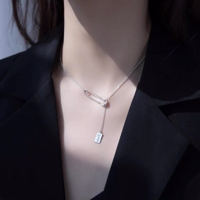 Necklace Pin Design