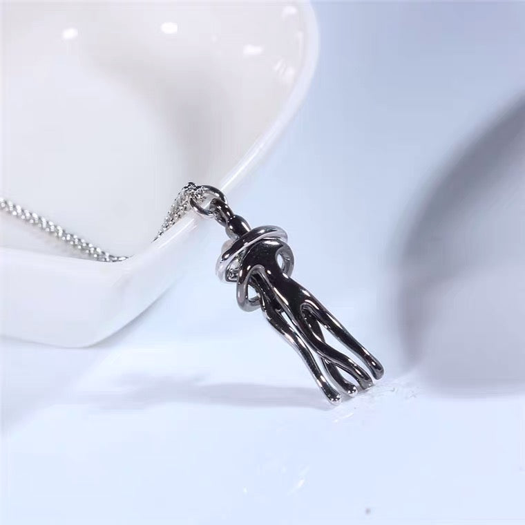 Necklace Hugging lovers Design B