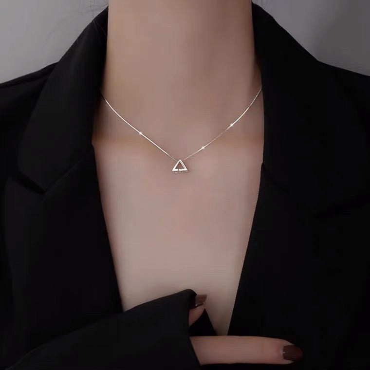 Necklace Triangle Design