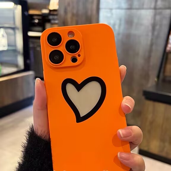 iPhone Case Heart Design